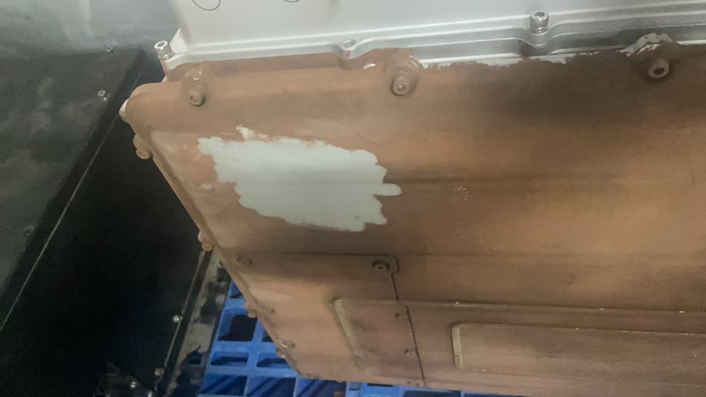 干冰清洗設(shè)備污漬，而不會破壞油漆？ 