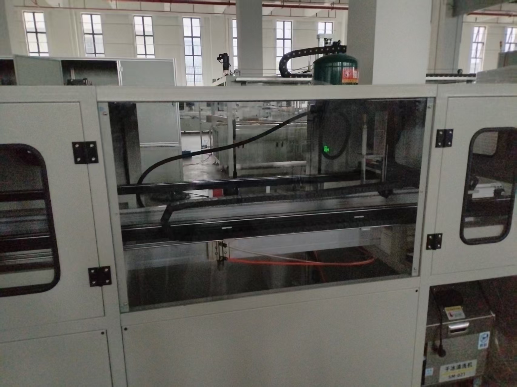 全自動干冰洗板機(jī)的在SMT車間的現(xiàn)場布置 